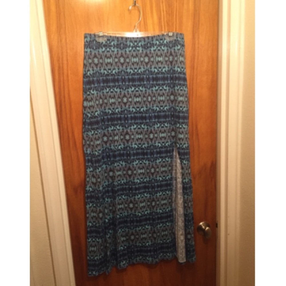 AMERICAN EAGLE high waisted maxi skirt size L